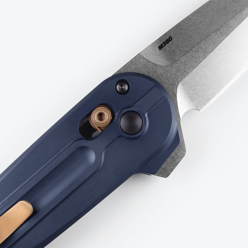 Încărcați imaginea în vizualizatorul Galerie, Briceag de buzunar BENCHMADE LOWDEN ™ | Crater Blue Aluminum 491
