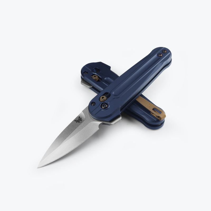 Încărcați imaginea în vizualizatorul Galerie, Briceag de buzunar BENCHMADE LOWDEN ™ | Crater Blue Aluminum 491
