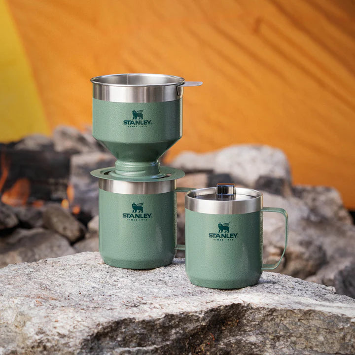 Load image into Gallery viewer, Port-a-coffe STANLEY THE PERFECT-BREW POUR OVER 0.59L HAMMERTONE GREEN / MATTE BLACK PEBBLE
