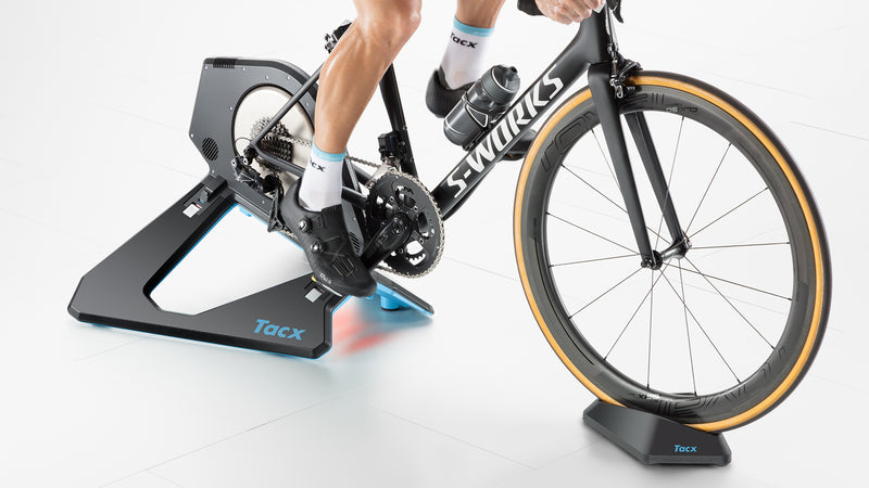 Încărcați imaginea în vizualizatorul Galerie, Home trainer smart direct drive - Tacx Neo 2T
