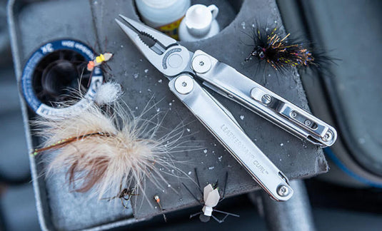 Multi-tool, 15 functii, teaca material textil, LEATHERMAN CURL