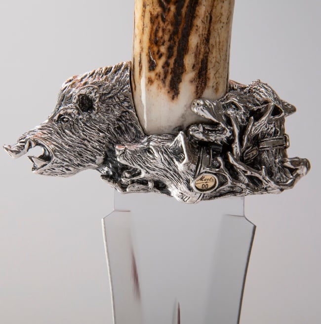 Load image into Gallery viewer, Cutit Muela AGARRE-LUJO, maner corn de cerb, lama 26.5cm
