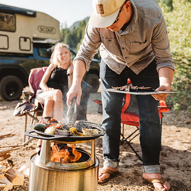 Încărcați imaginea în vizualizatorul Galerie, GRILL-TOP DE FONTA, SOLO STOVE L - pentru BONFIRE / YUKON / CANYON
