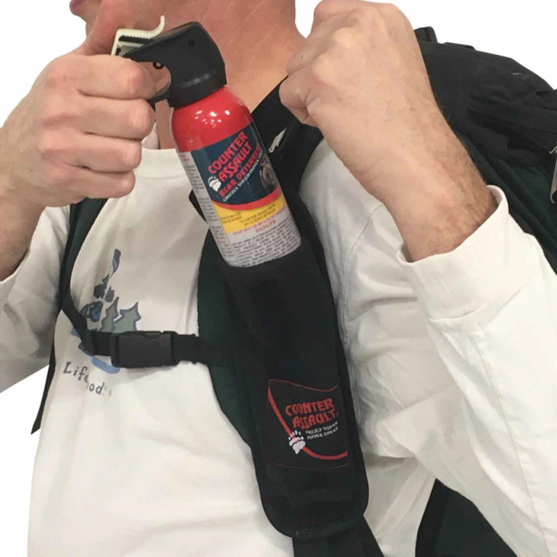 Load image into Gallery viewer, Husa universala pentru spray urs Counter Assault cu carabina cu prindere pe rucsac
