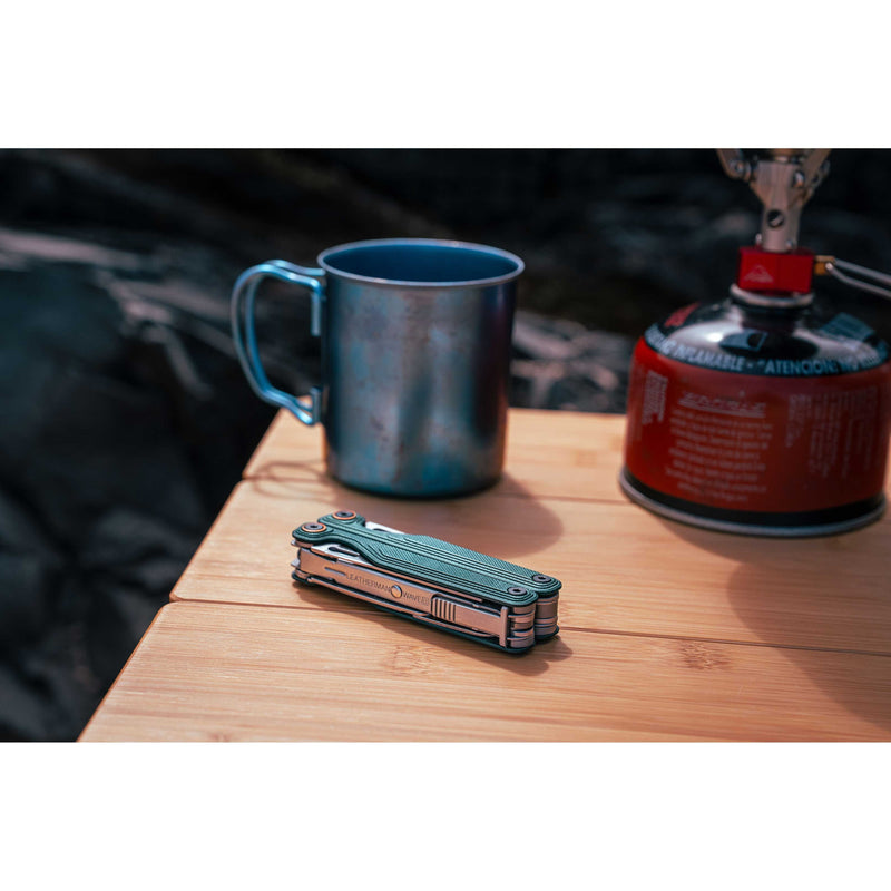 Încărcați imaginea în vizualizatorul Galerie, Multi-Tool 16 Functii, LEATHERMAN WAVE ALPHA CASCADIA 833401
