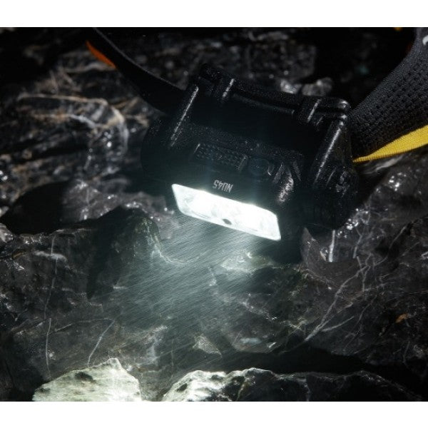 Load image into Gallery viewer, Lanterna frontala Nitecore NU45, 1700 Lumeni, 172 Metri
