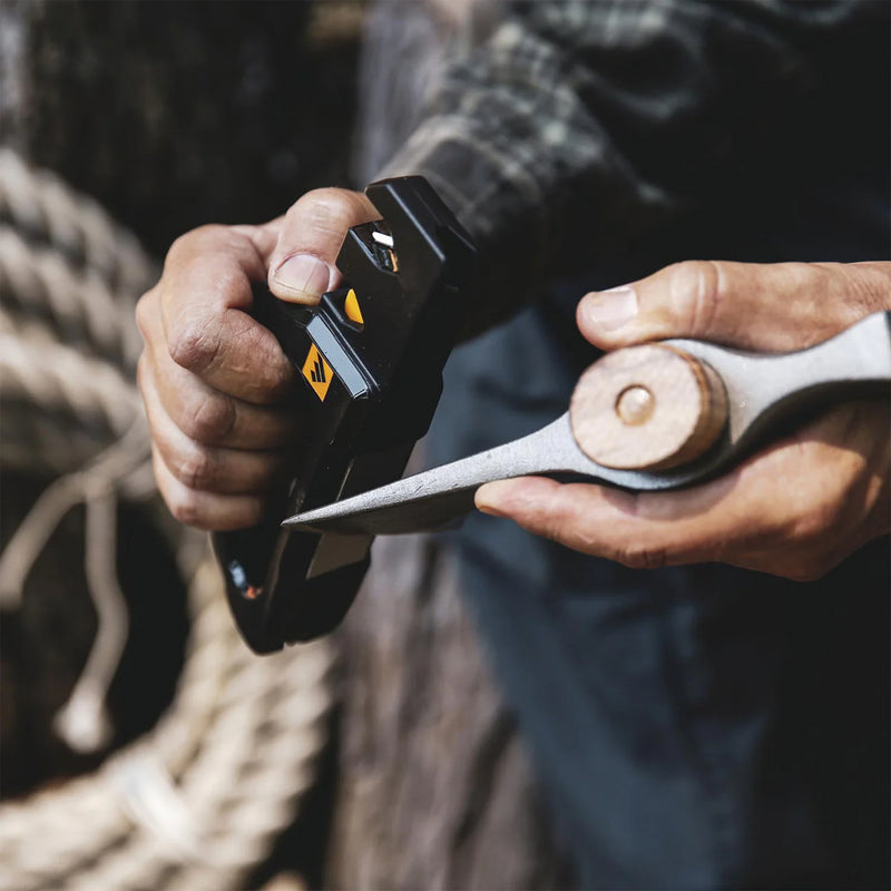 Încărcați imaginea în vizualizatorul Galerie, Dispozitiv de ascutit Work Sharp Pivot Pro™ Knife Sharpener WSHHDPVT
