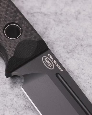 Load and play video in Gallery viewer, Cutit de bushcraft BENCHMADE Bushcrafter | Carbon Fiber | Drop-point 163BK
