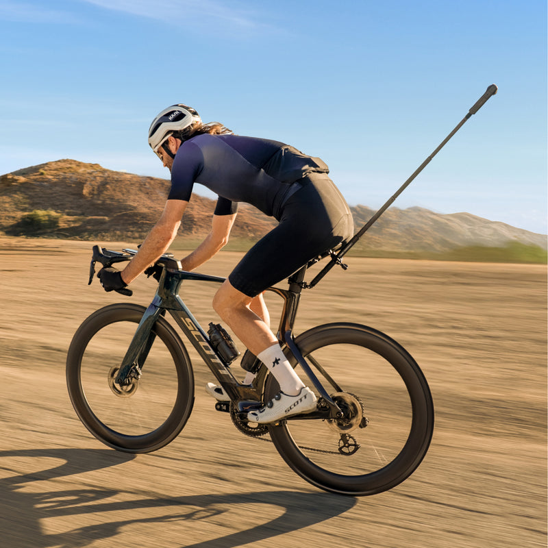 Încărcați imaginea în vizualizatorul Galerie, Insta360 - kit prindere kit - Bike Tail Mount
